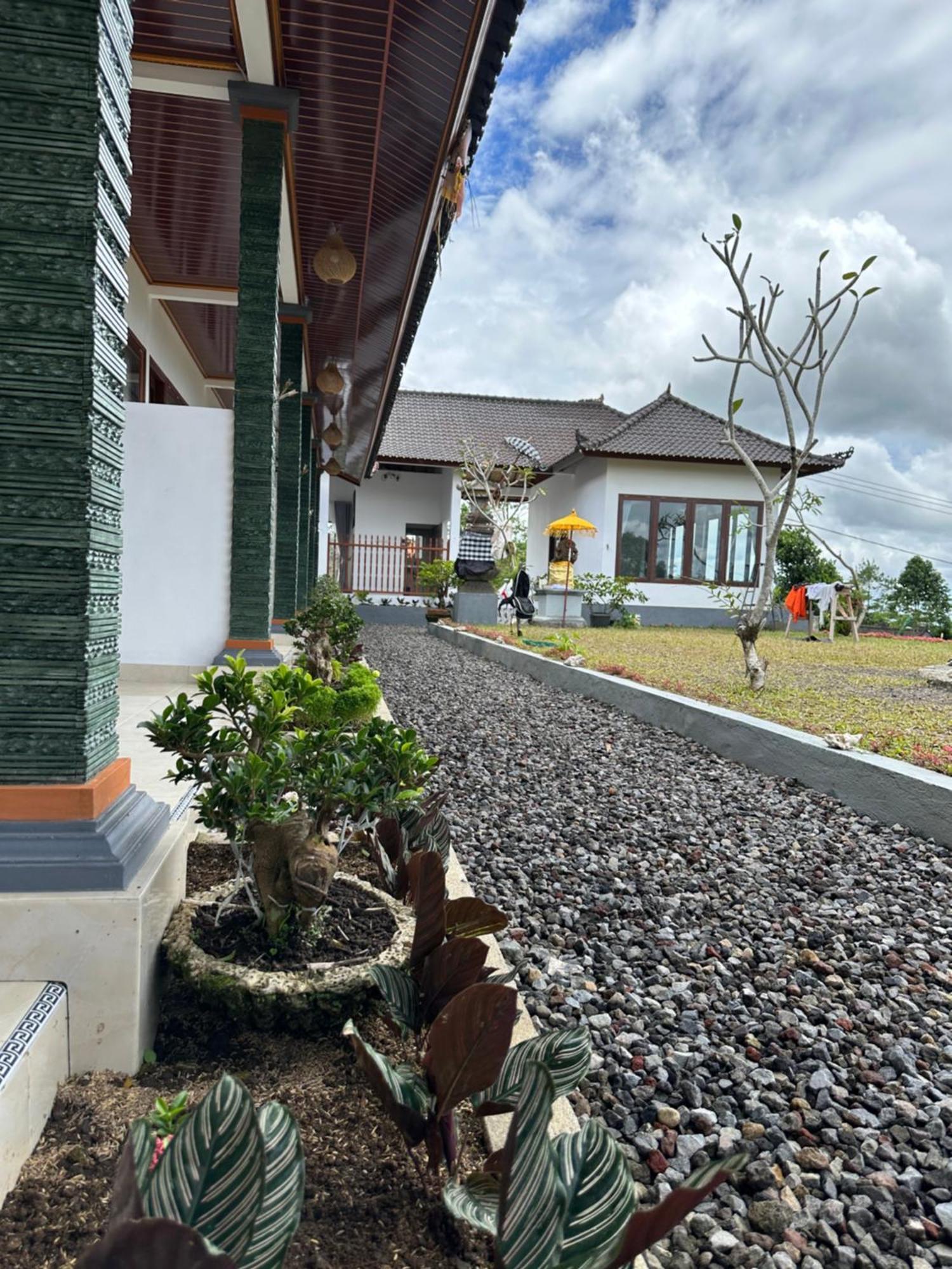 Bali Basuki Retreat Center Apartment Besakih ภายนอก รูปภาพ