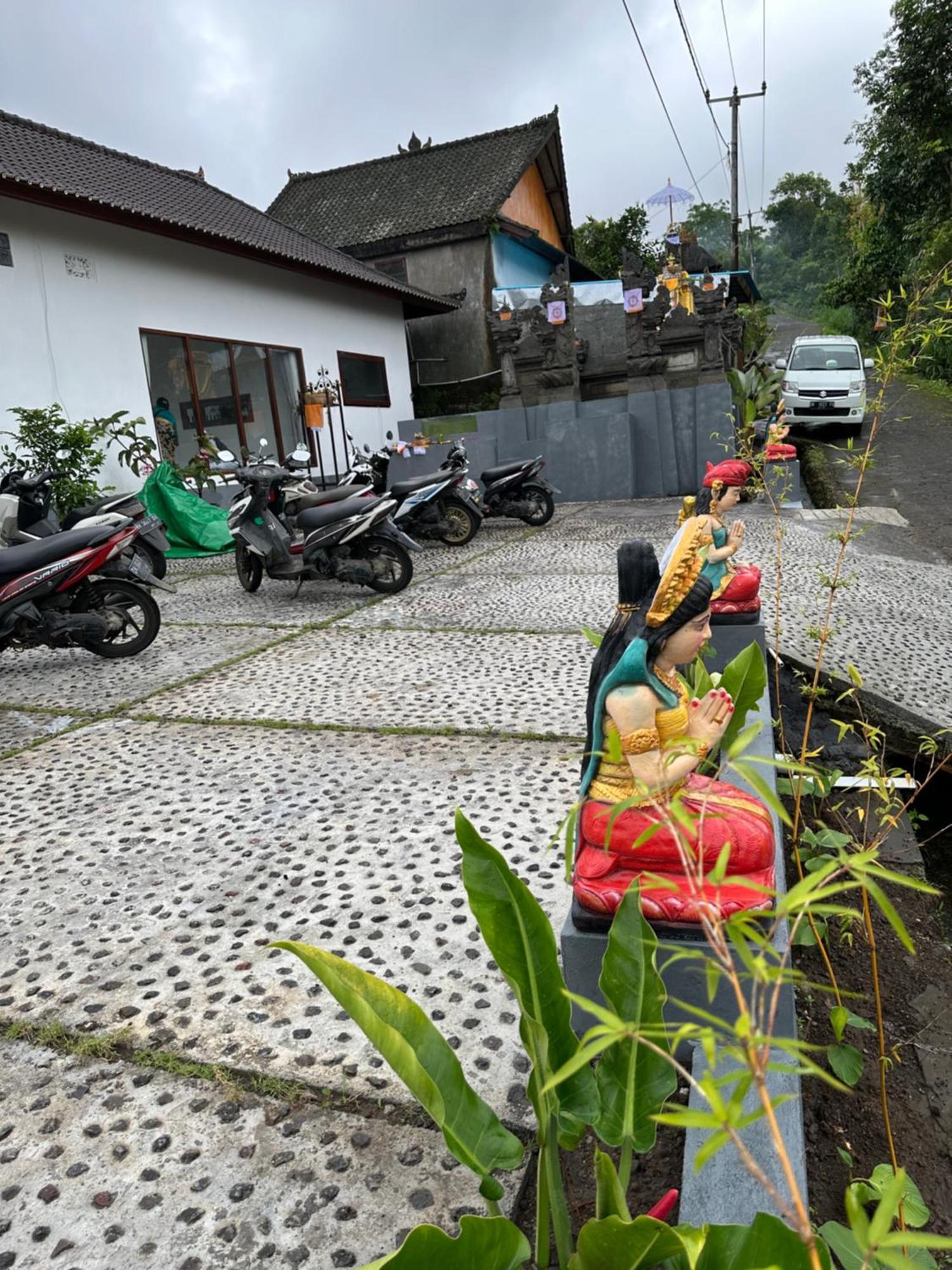 Bali Basuki Retreat Center Apartment Besakih ภายนอก รูปภาพ