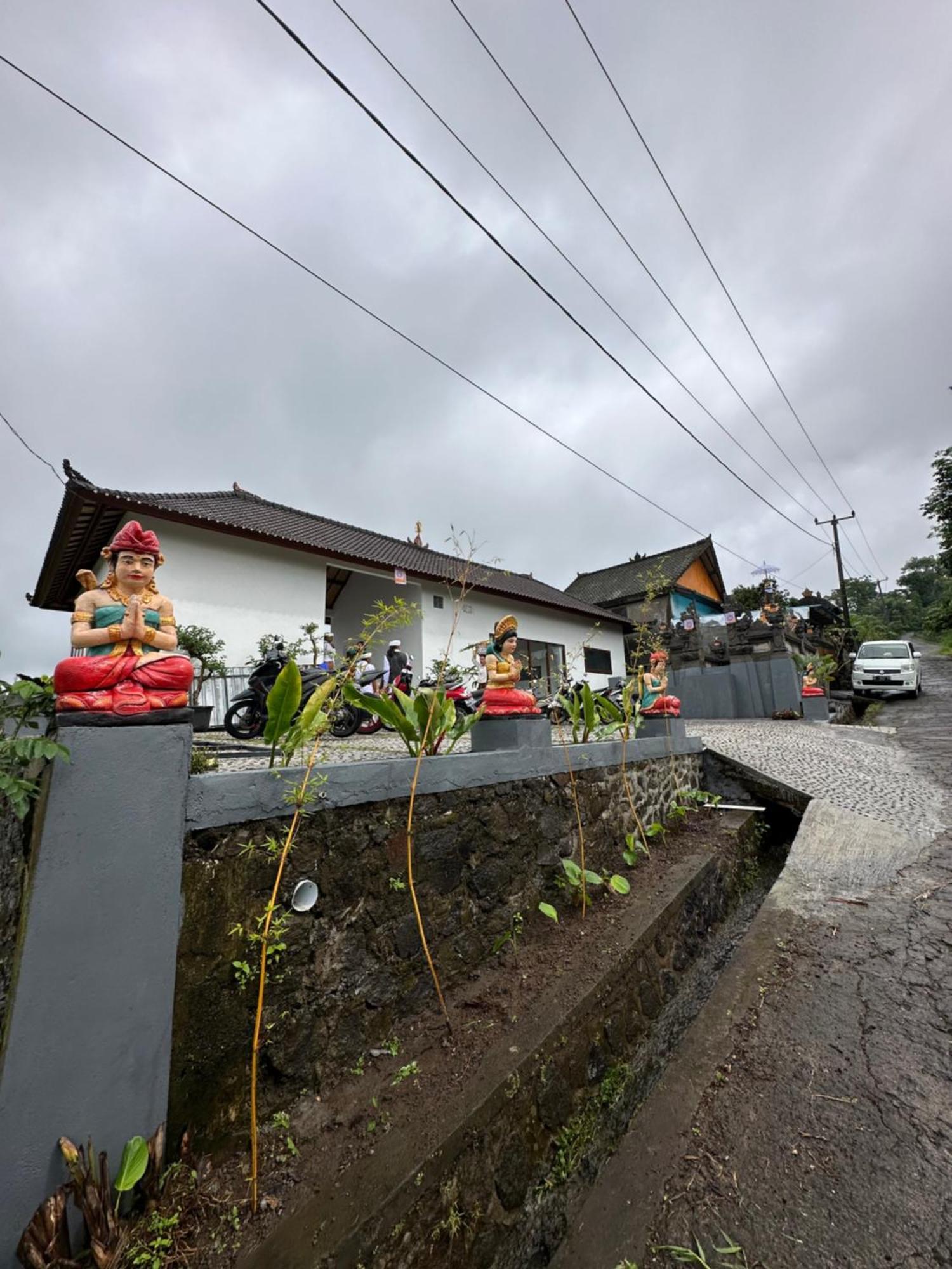 Bali Basuki Retreat Center Apartment Besakih ภายนอก รูปภาพ