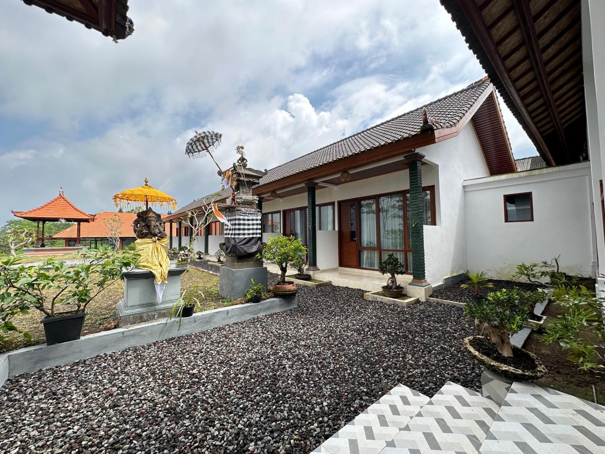 Bali Basuki Retreat Center Apartment Besakih ภายนอก รูปภาพ