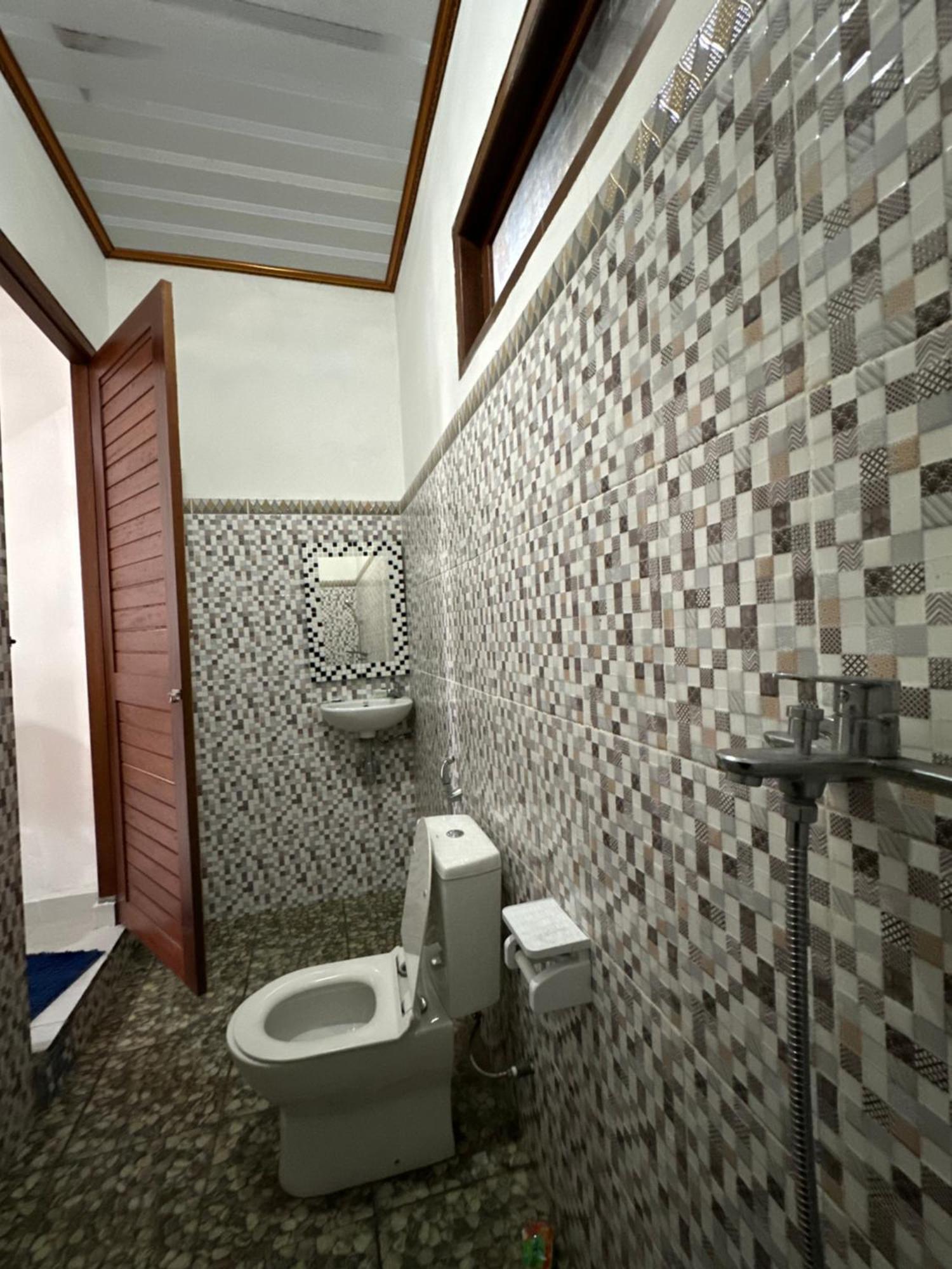 Bali Basuki Retreat Center Apartment Besakih ภายนอก รูปภาพ